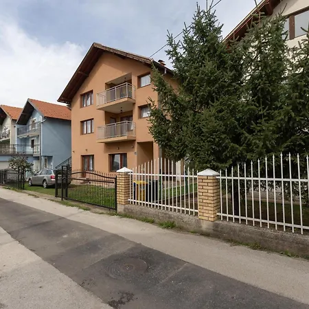 Merak Ii Apartman *
